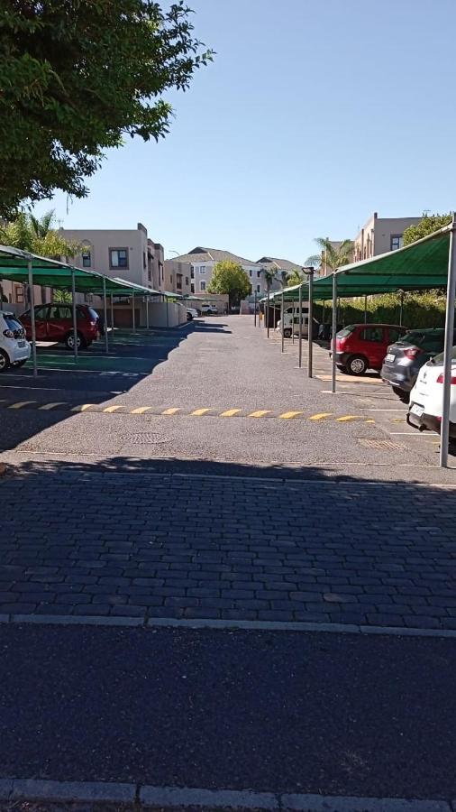Broadway Self Catering Apartments Durbanville Exterior foto