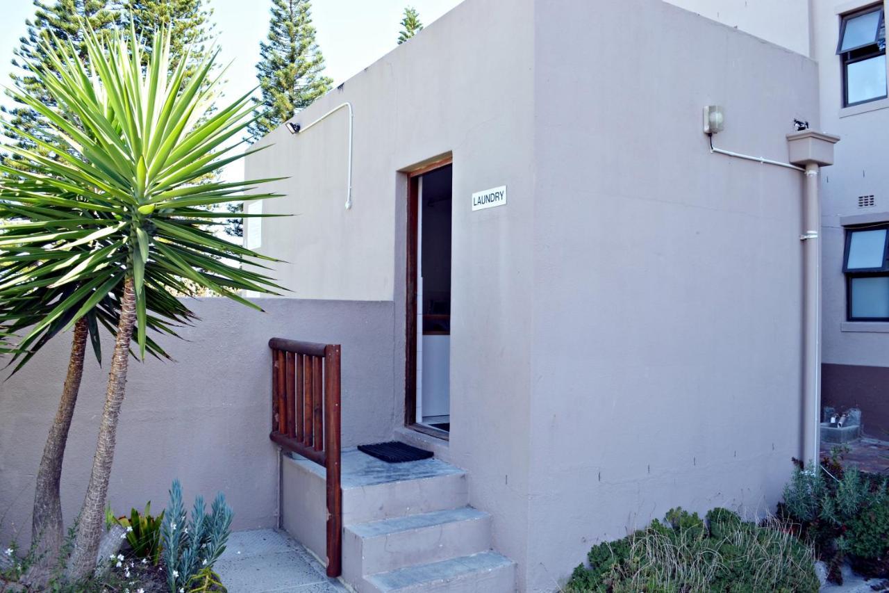 Broadway Self Catering Apartments Durbanville Exterior foto