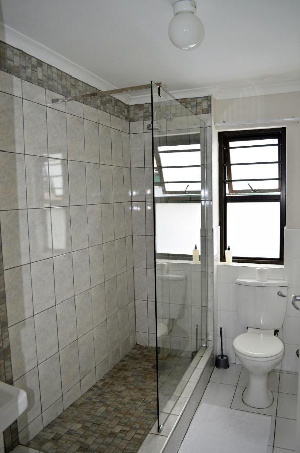 Broadway Self Catering Apartments Durbanville Exterior foto